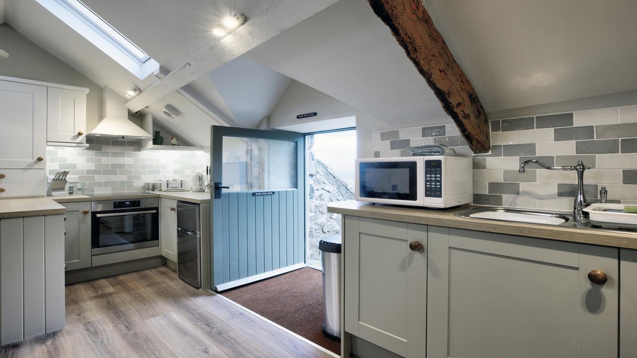 Вилла The Snug - Llyn Peninsula Pistyll Экстерьер фото